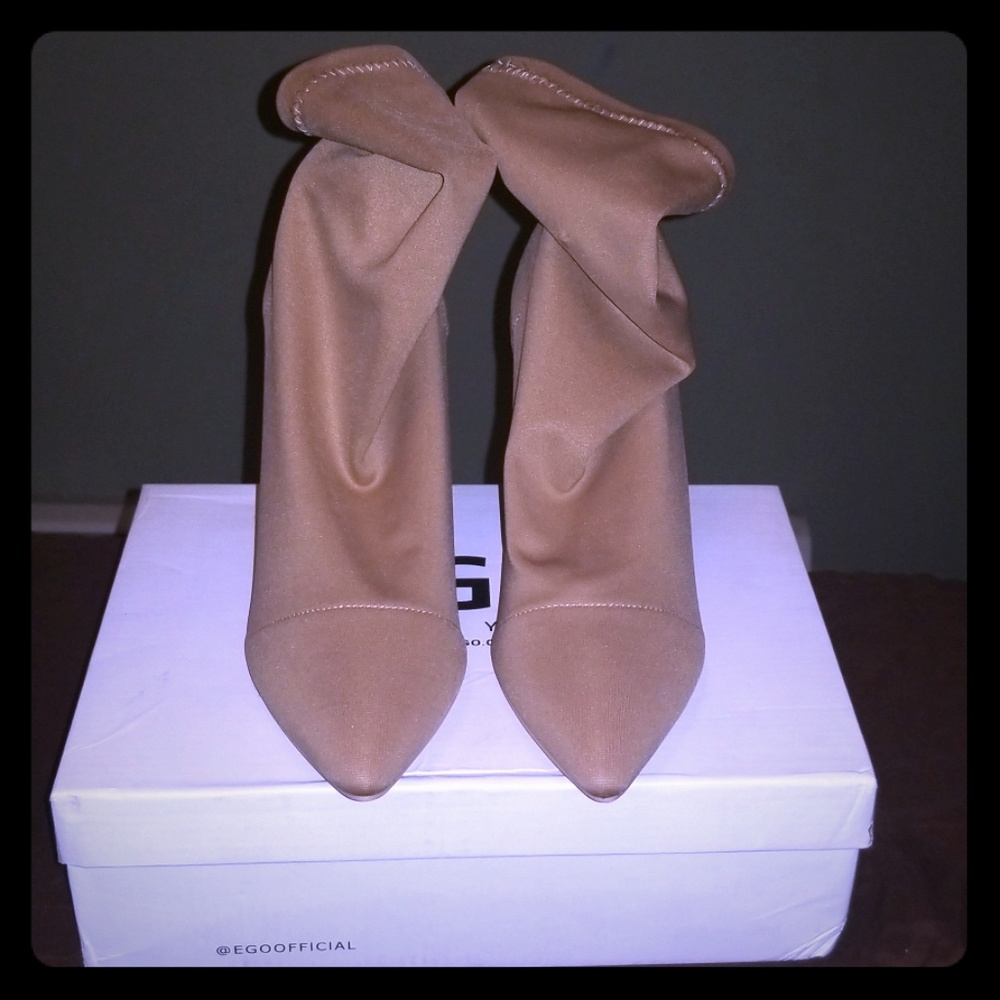 Brand new lycra stretchy shoes